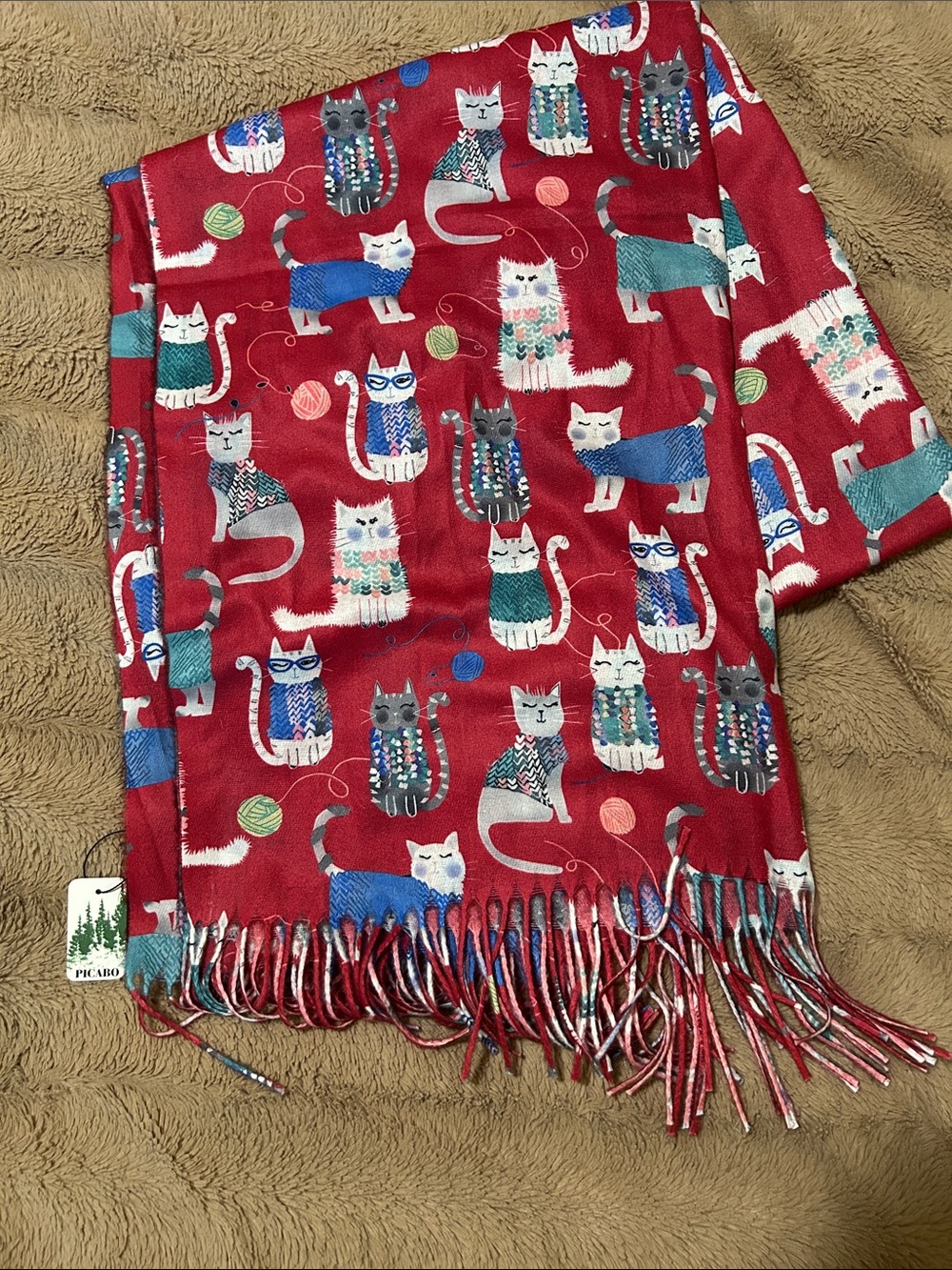 Picabo Print Cat Scarf Versatile